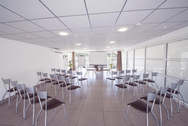 Ibis Styles Hyeres Rooftop & Spa Exteriör bild