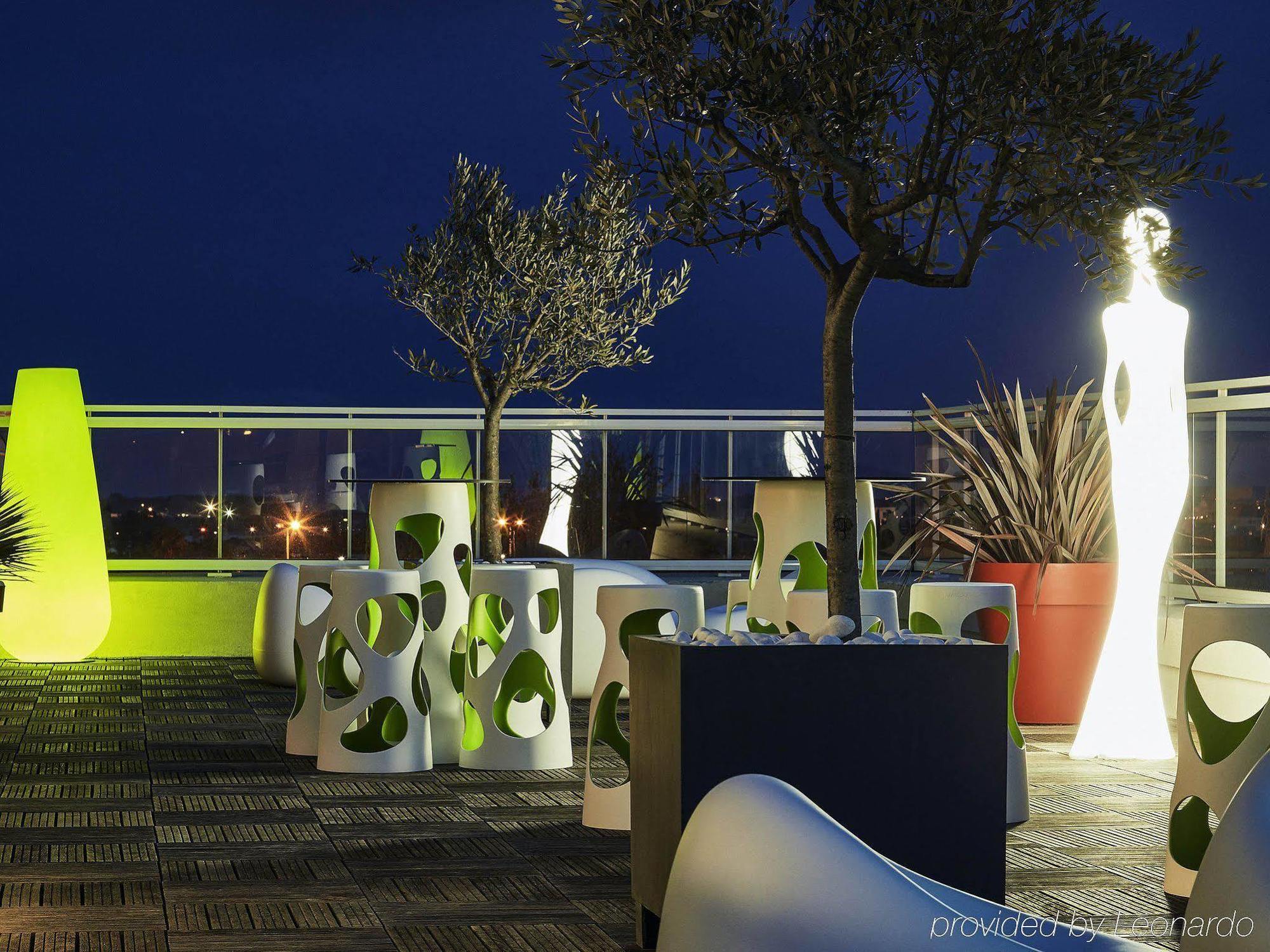 Ibis Styles Hyeres Rooftop & Spa Restaurang bild