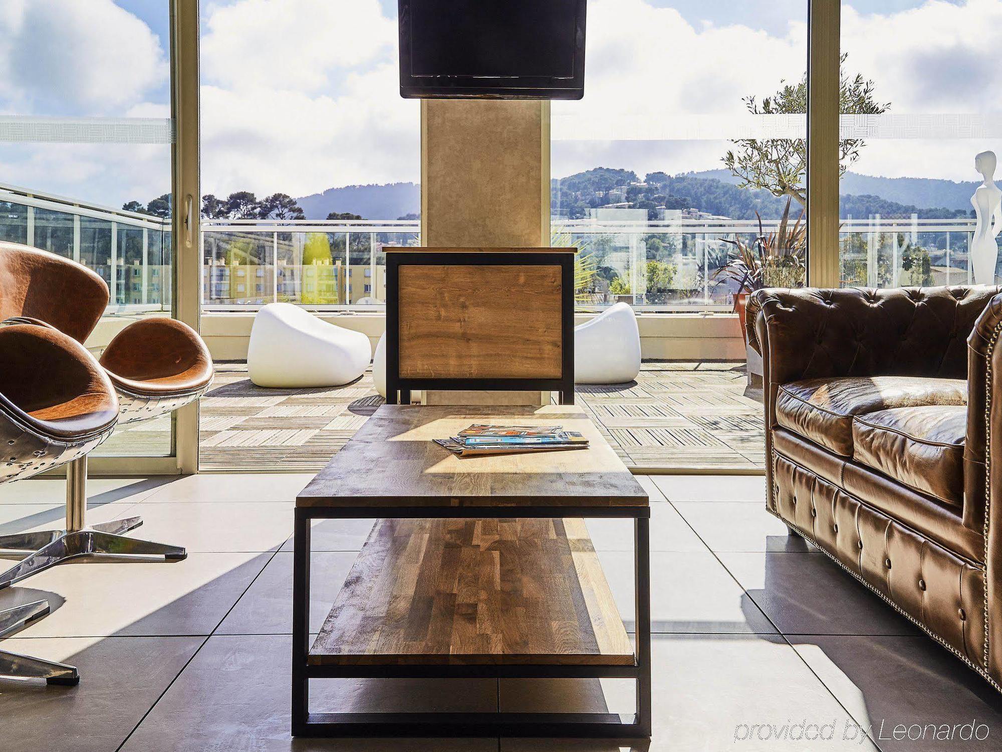 Ibis Styles Hyeres Rooftop & Spa Restaurang bild